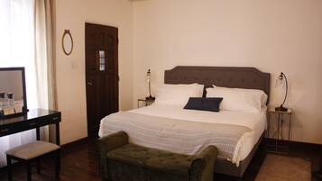 1 bedroom, down comforters, free WiFi, bed sheets