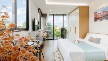 Estudi en suite superior | Bany | Dutxa, capçal de dutxa tipus cascada i articles de tocador gratuïts