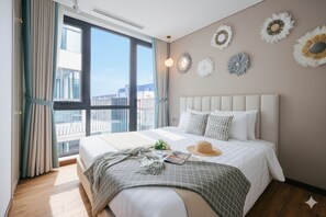 Escriptori i espai de treball apte per a portàtils