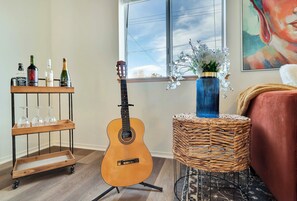 Interior - JT Desert Hideaway, Fire Pit, Outdoor picnic, King Bed (Twentynine palm)
