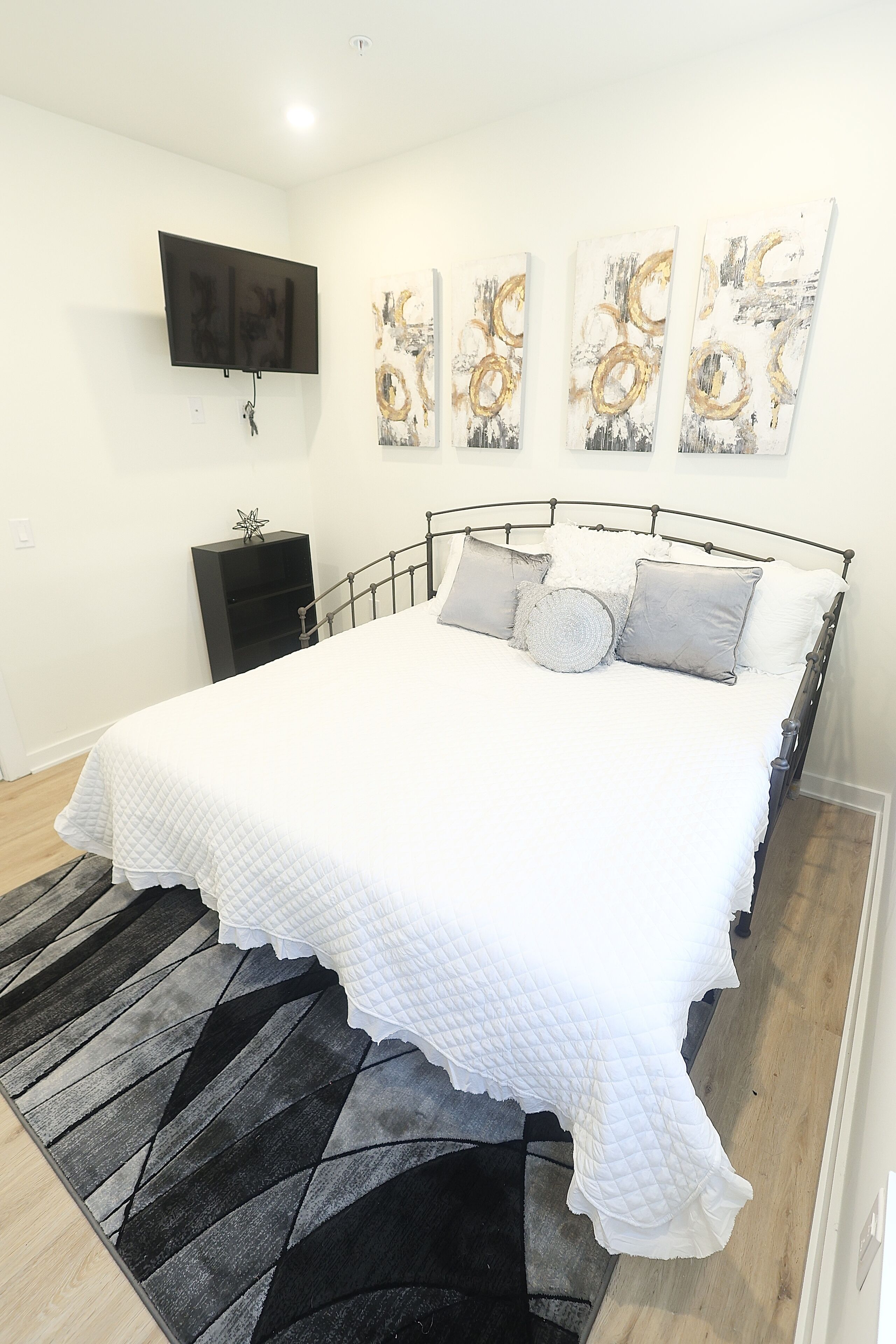 Luxury North Philadelphia Apartment