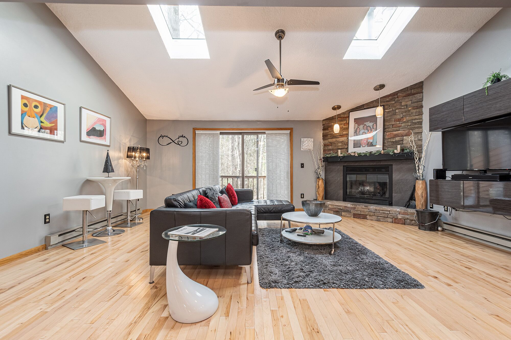 Laurel Brook 39 | Hot Tub, Pool Table, Private Deck & Gas Grill