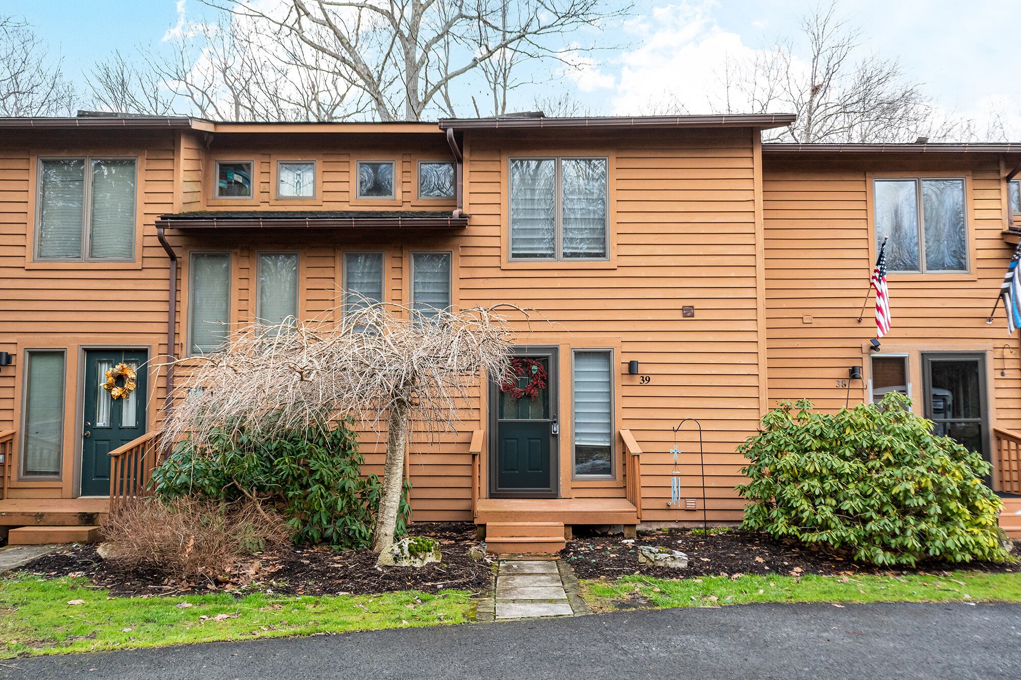 Laurel Brook 39 | Hot Tub, Pool Table, Private Deck & Gas Grill