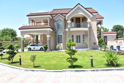 Entire 6-bed Garden Villa