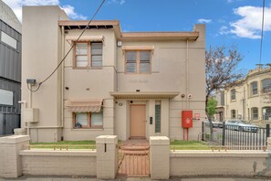 View from property - Grosvenor 3121 Richmond (Melbourne)