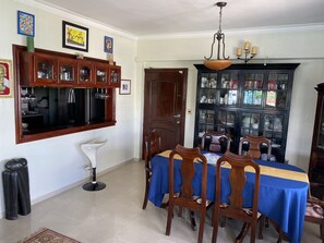 Dining - Gascue centrally Located 45 % discount for this month (Santo Domingo)