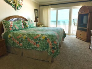 3 bedrooms, iron/ironing board, WiFi, bed sheets - Surfside 401 - Premium 3 Bedroom 2 Bath Oceanfront Condo (Clearwater)