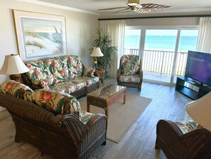 TV - Surfside 401 - Premium 3 Bedroom 2 Bath Oceanfront Condo (Clearwater)