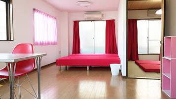 1 多间卧室、熨斗/熨衣板、免费 WiFi、床单