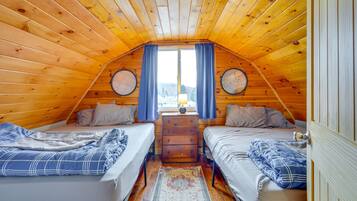 3 chambres, fer et planche à repasser, accès à Internet, literie fournie