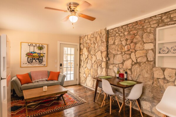 Dining - Vacation Home Located on the Frio River (Concan)