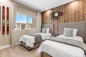 3 quartos, ferros/tábuas de passar roupa, Wi-Fi, roupa de cama