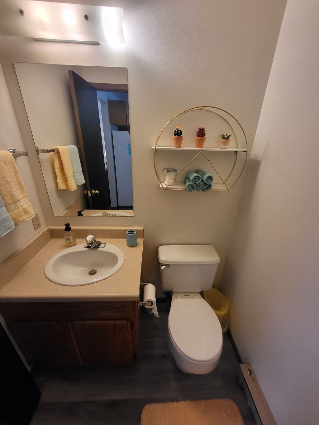 Family run Cozy Comfortable Condo Central to everything