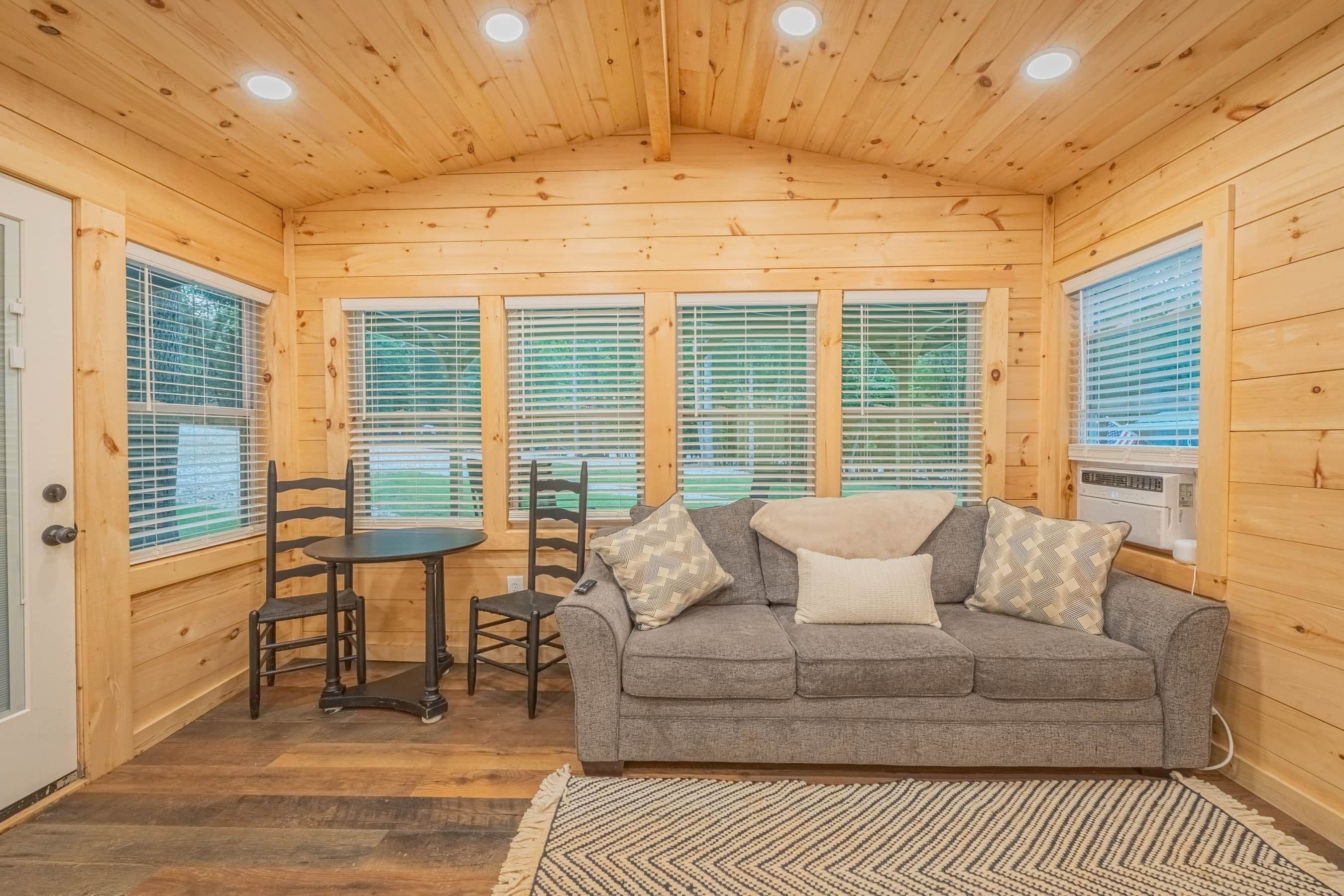 The Hideaway Cottage @ Hartwell