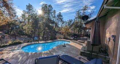 3 Shasta's Retreat: Spa & Pool+GameRoom