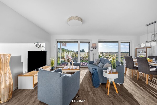 TV, books, stereo - Ferienwohnung Meerverliebt Büsum (Westerdeichstrich)