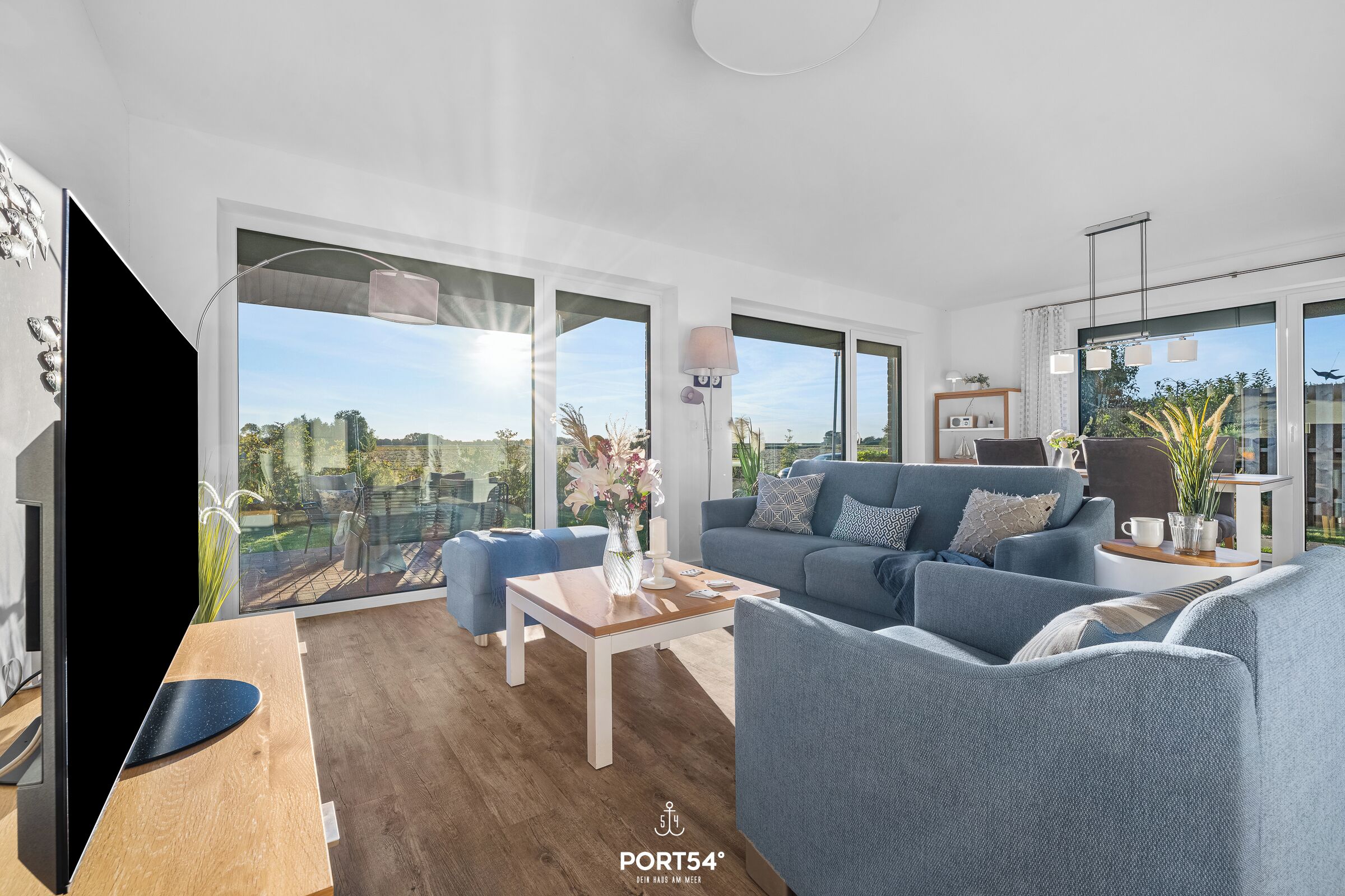 Televisio, kirjoja, stereot