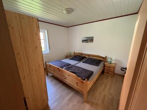 3 bedrooms, free WiFi - !!!neu!!! Haus Susanne am Badesee (Aurich / Tannenhausen)
