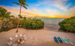 Sun-loungers, beach towels