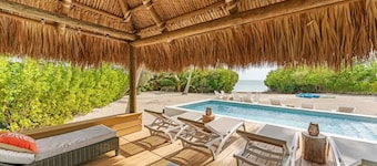 Luxury 6 bedroom - truly spectacular beachfront property