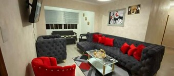 Lujoso Apartamento a 15 Minutos de el Aeropuerto