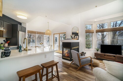 Two Story HV Condo with Water Views