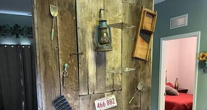 X Marks the Spot(Orange)1.5 miles fromHolidayWorld