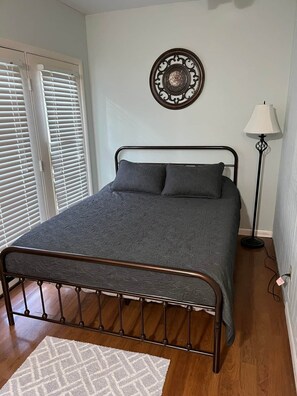 3 quartos, ferros/tábuas de passar roupa, berço de viagem, Wi-Fi