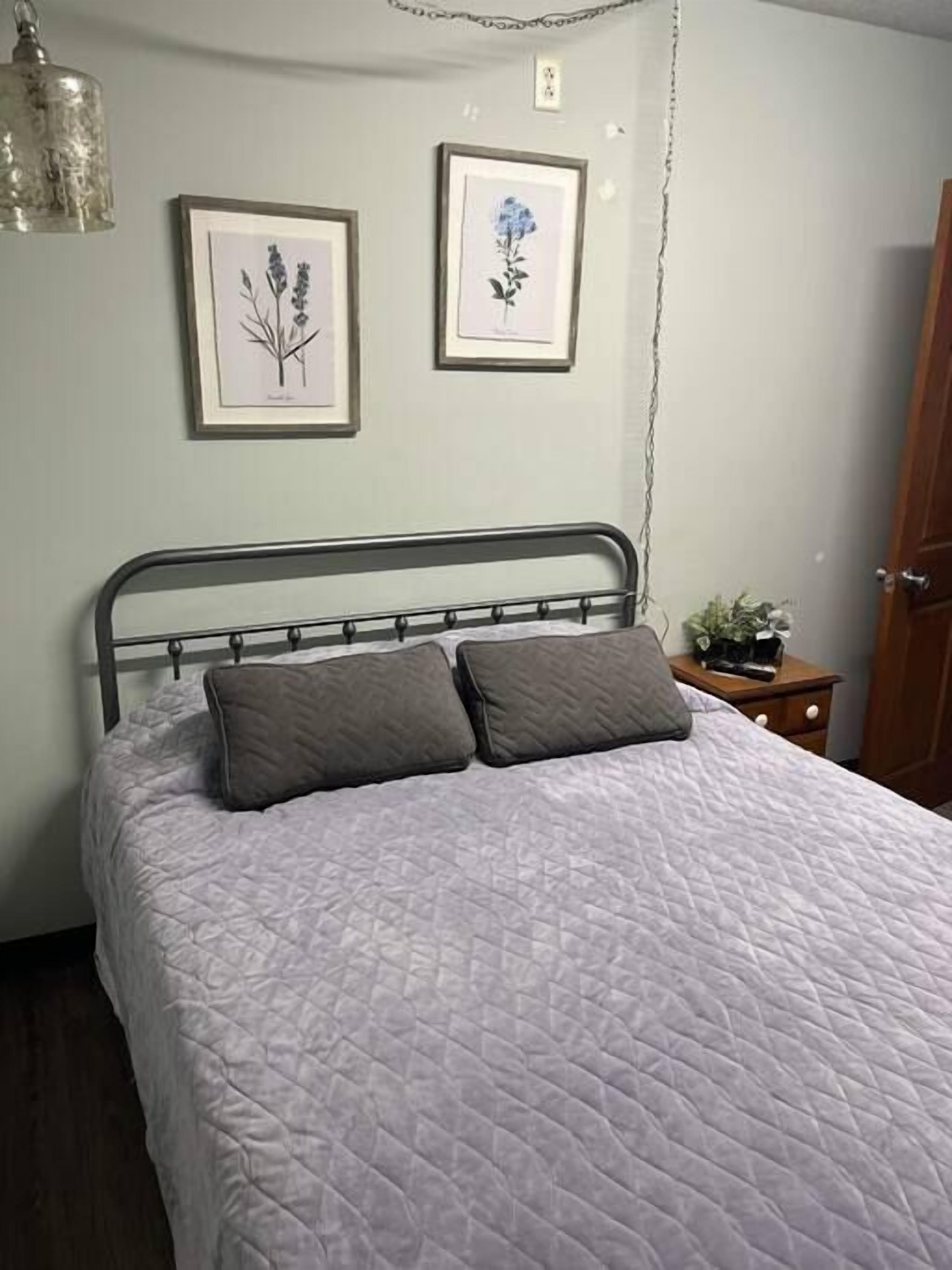 3 chambres, fer et planche à repasser, lit parapluie, Wi-Fi