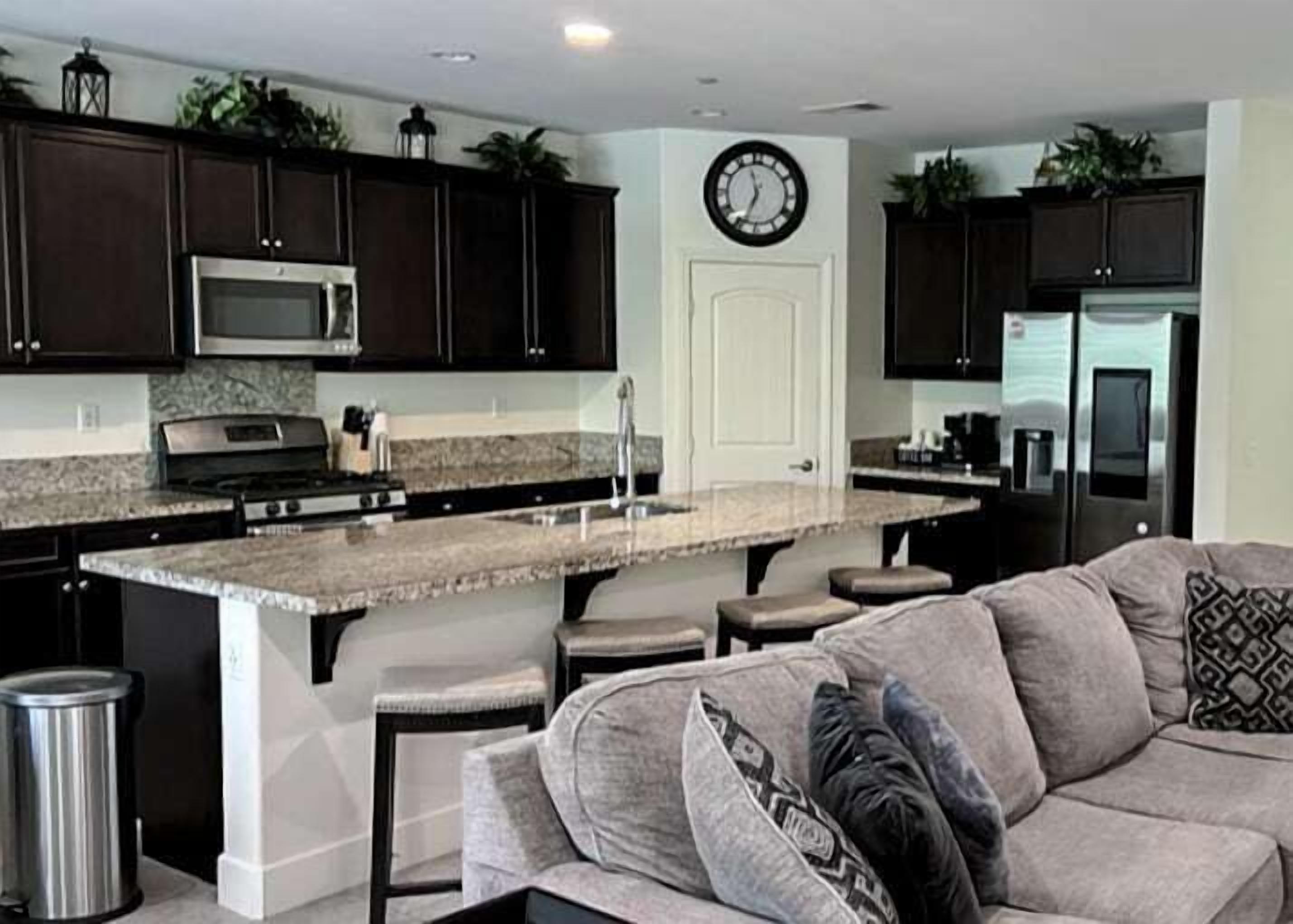 Casa Coachella-Spacious with heated pool!