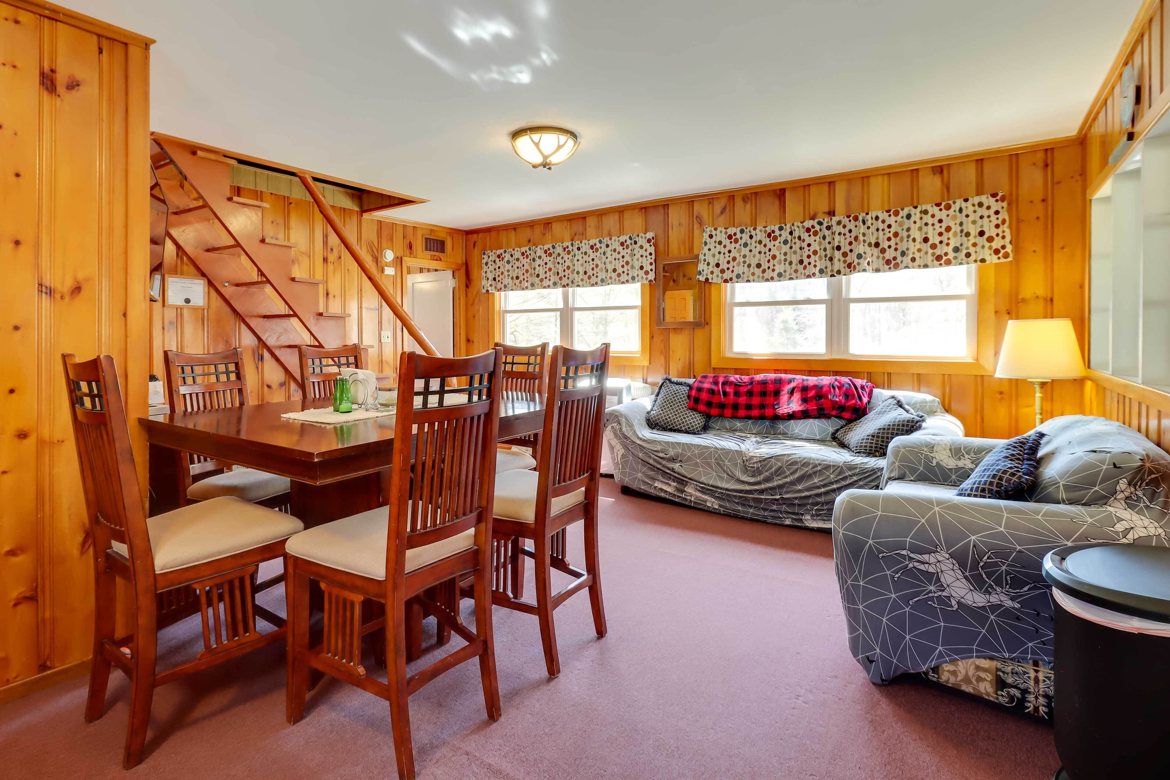 Lake Wallenpaupack Cabin w/ Boat Trailer Parking