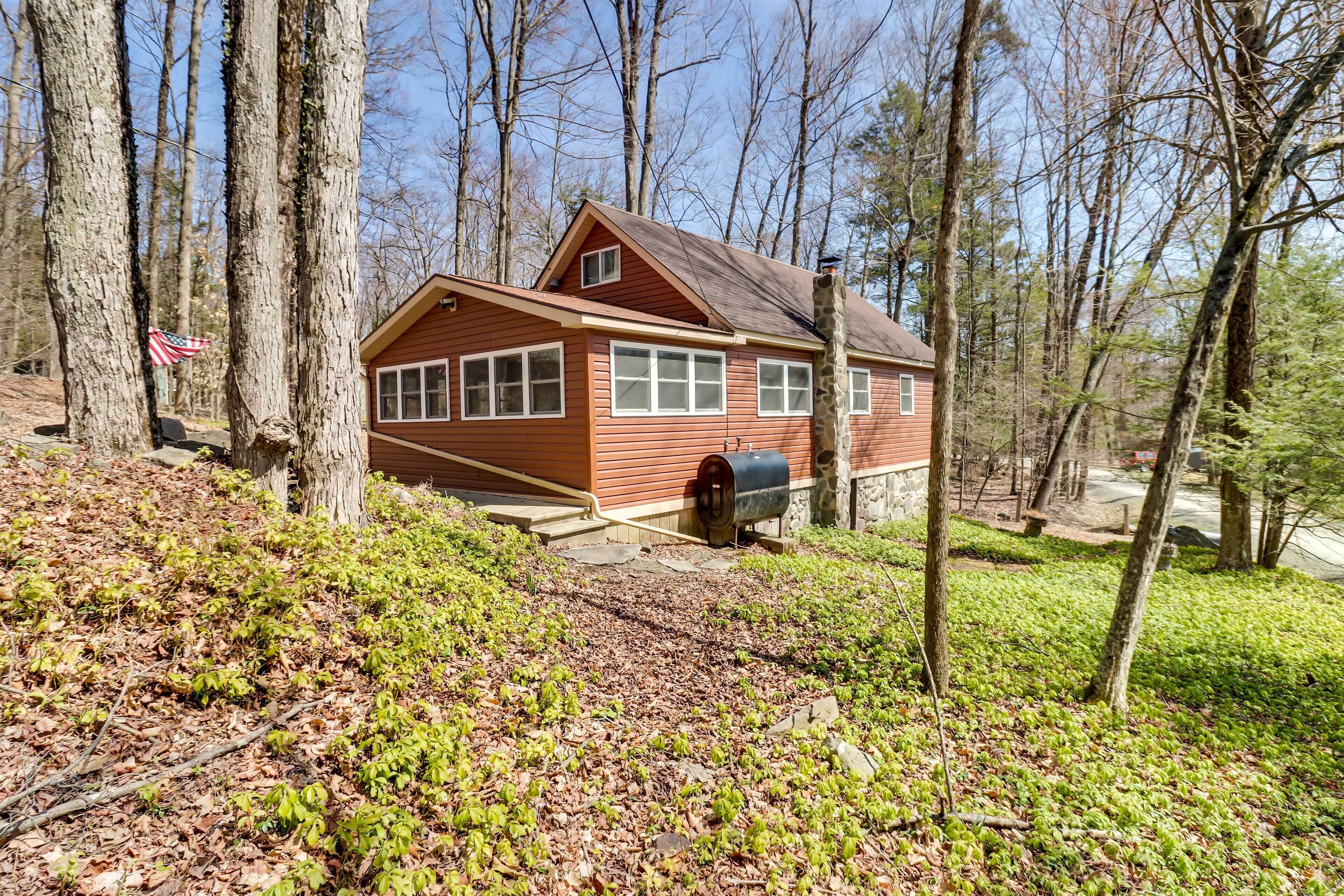 Lake Wallenpaupack Cabin w/ Boat Trailer Parking