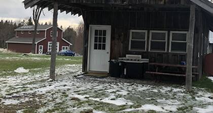 TUG HiLL Cabin on Twin Pond Farm