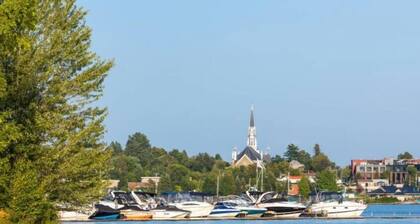Magog, entre lac et montagne