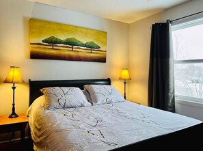 2 bedrooms, iron/ironing board, WiFi, bed sheets