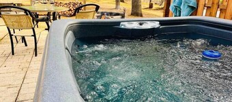 Montagnard-SPA-Mont-Orford-SEPAQ-Wood fireplace