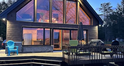 Superb log cabin *Spa* *Waterfront*