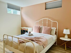 3 bedrooms, WiFi, bed sheets