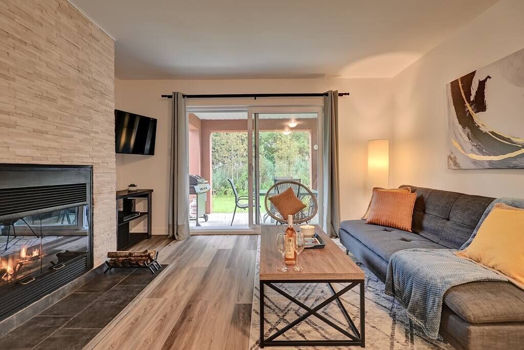 *New* Wood fireplace, Beach, Mountain and more