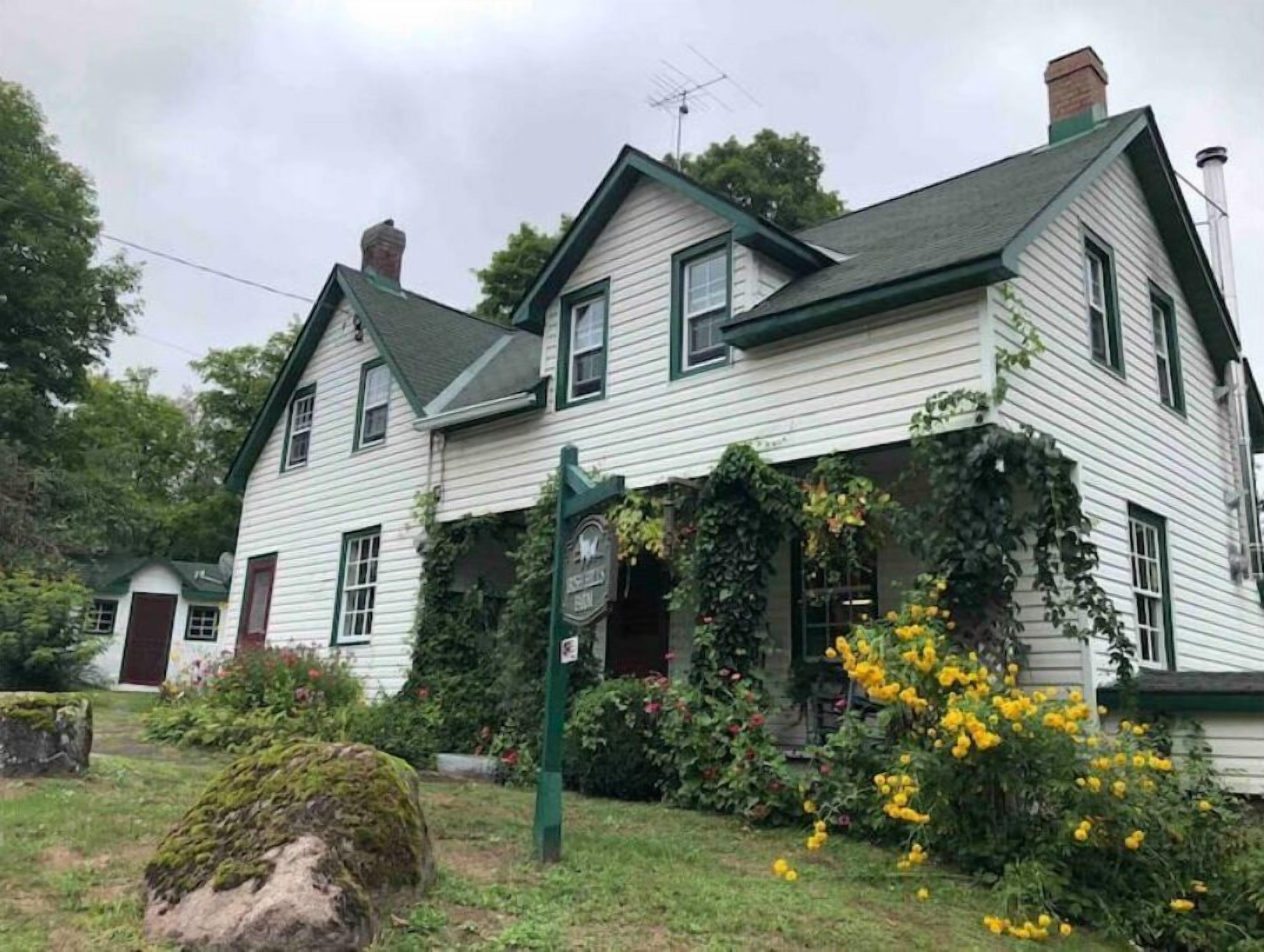 Irish Farmhouse from 1890 North Kawartha