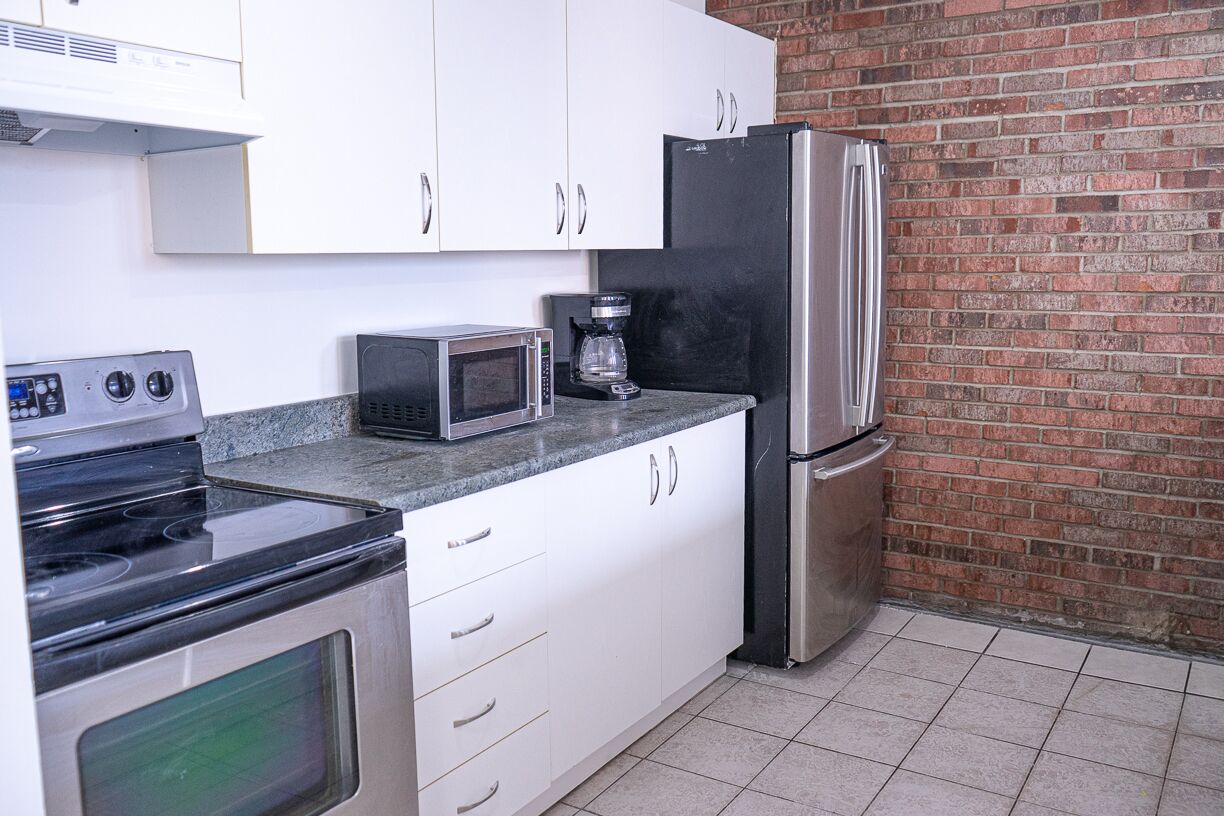 302 - Downtown Quebec - Free Parking - Arcade