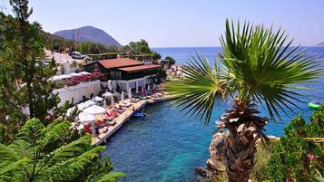 Privatstrand in der Nähe, Strandbar