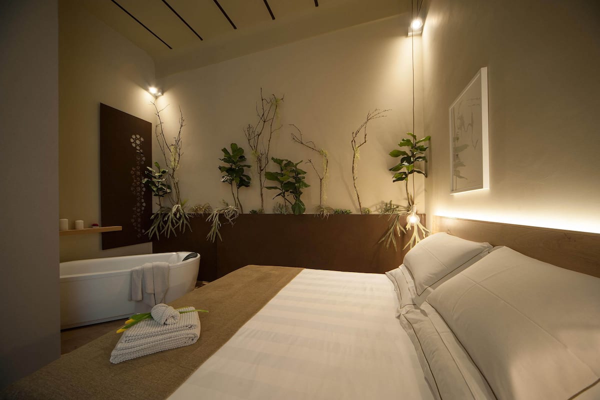 Sábanas de algodón egipcio, ropa de cama de alta calidad y minibar