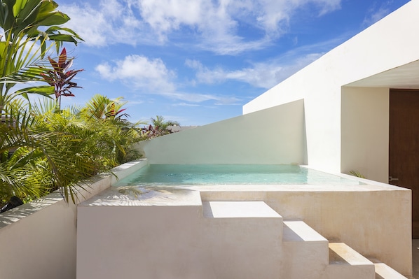 Superior Apartment | Private pool