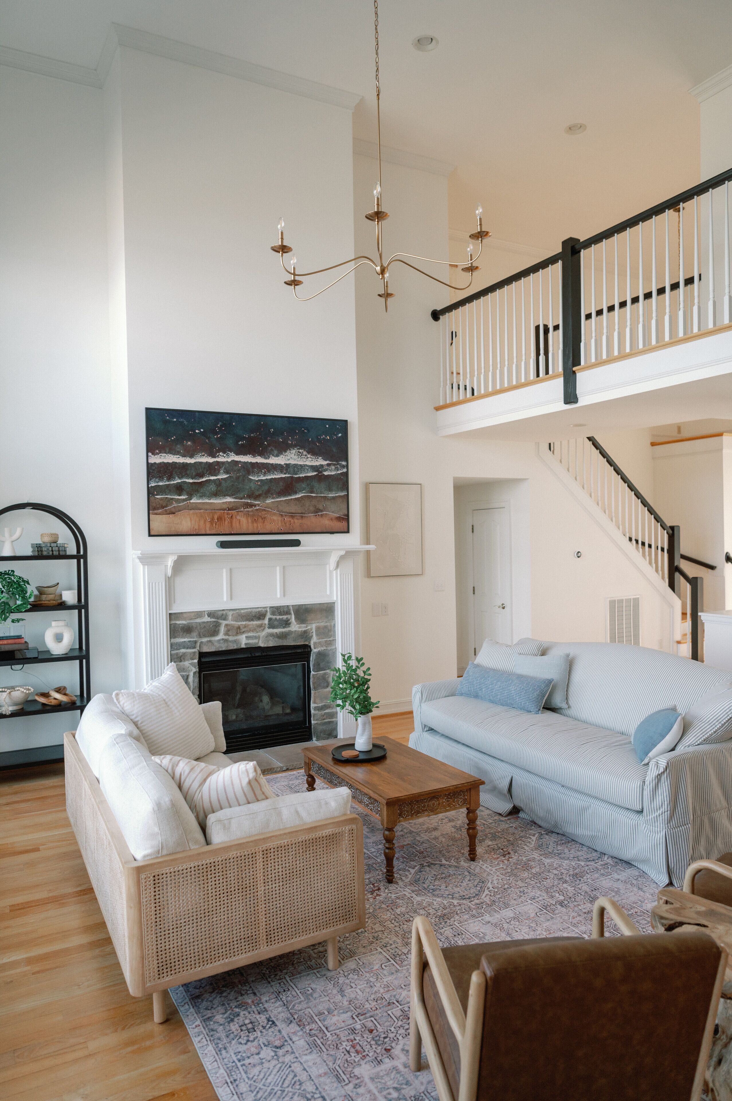 250 ft Private Beach & Dock- The Perfect Riverfront Family Friendly Retreat