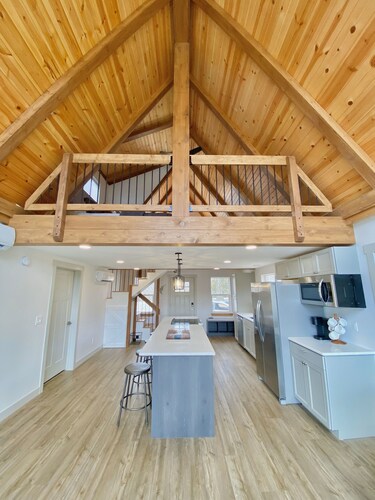 Family Cabin with Pond near Branson