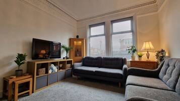 Rumah Keluarga, kamar mandi pribadi | Lounge