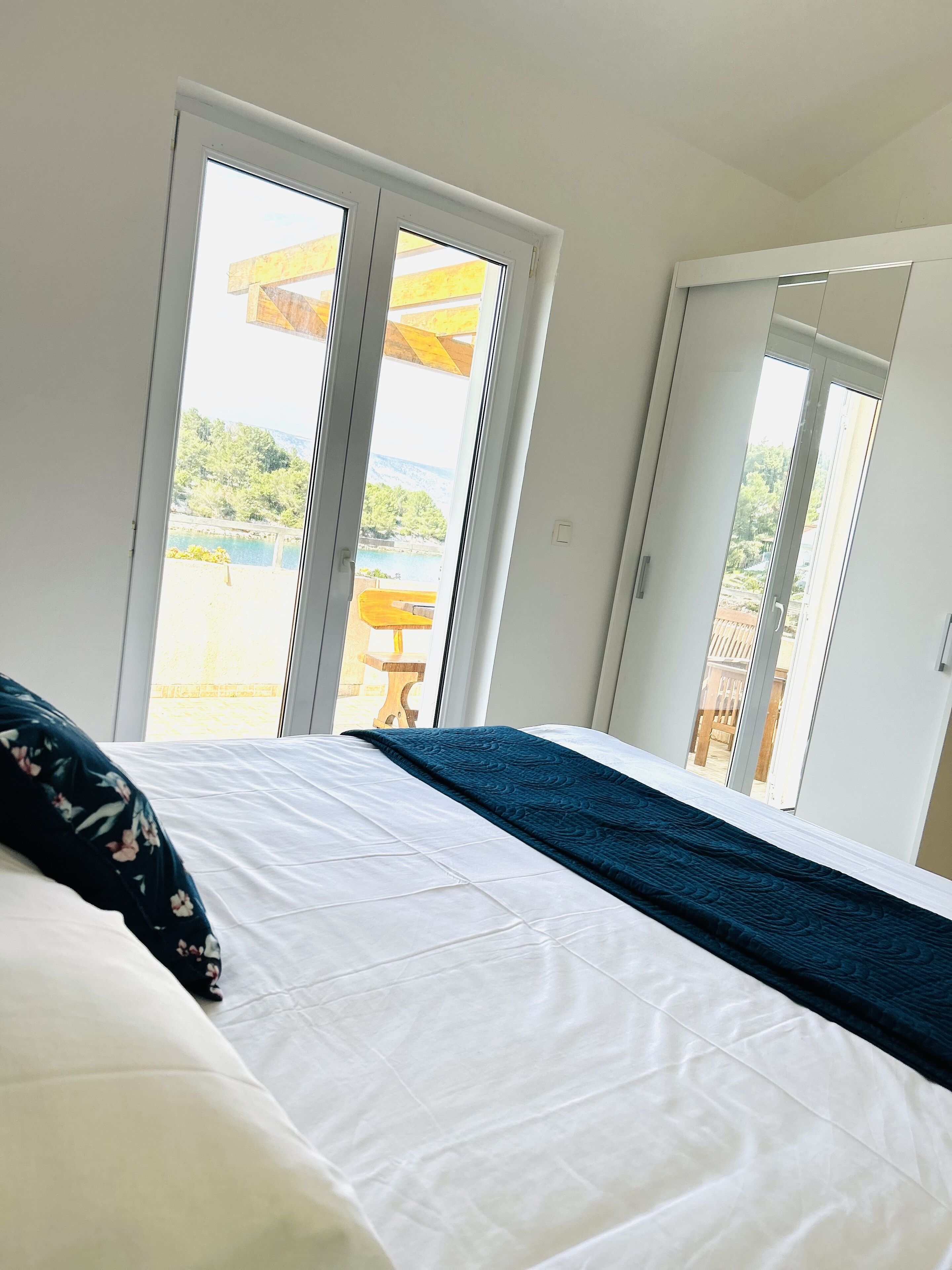 6 bedrooms, internet