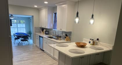 3Bed, 2 Bath San Marco house on