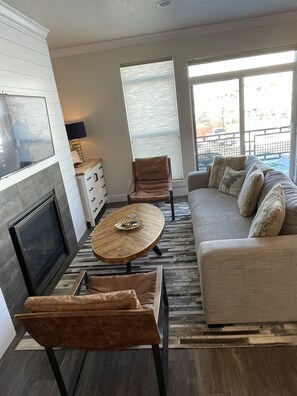 Fernseher, Computerbildschirme